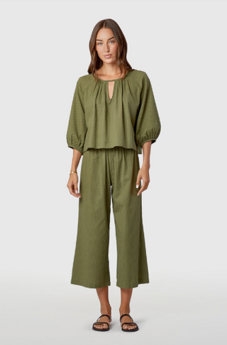 TRAVEL TOP, CHIVE
