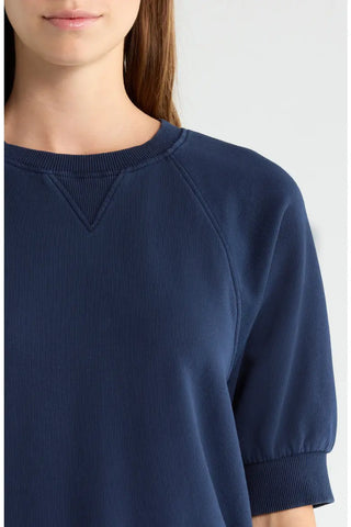 QUEENIE SWEATSHIRT, WASHED NAVY