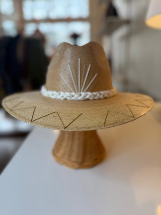 TISPY THREADS CABO HAT, NATURAL PALM GOLD AND CREAM - MEDIUM
