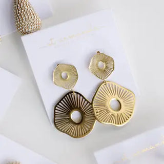 STATEMENT EARRINGS - GOLD ANEMONE