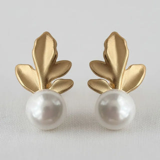 Elegant Leaf Design Pearl Drop Earrings