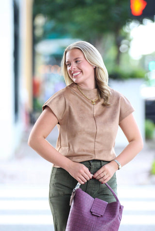 SHORT SLEEVE SUEDE TOP, LIGHT BROWN