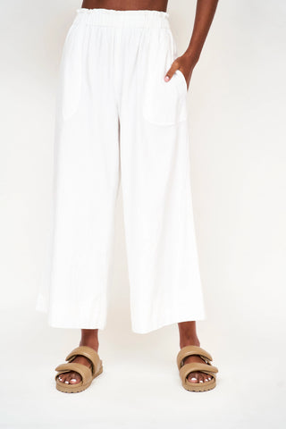 PANT IN WHITE