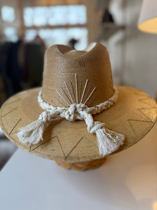 TISPY THREADS CABO HAT, NATURAL PALM GOLD AND CREAM - MEDIUM