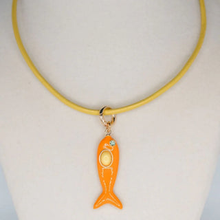 LEATHER FISH NECKLACE - YELLOW / ORANGE
