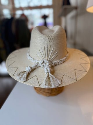 TISPY THREADS CABO HAT, GOLD AND CREAM - MEDIUM