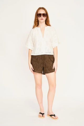 LOSTINE TOP, WHITE HYACINTH EYELET