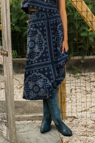 LYDIA SKRT,NAVY/DUSTY BLUE BANDANA
